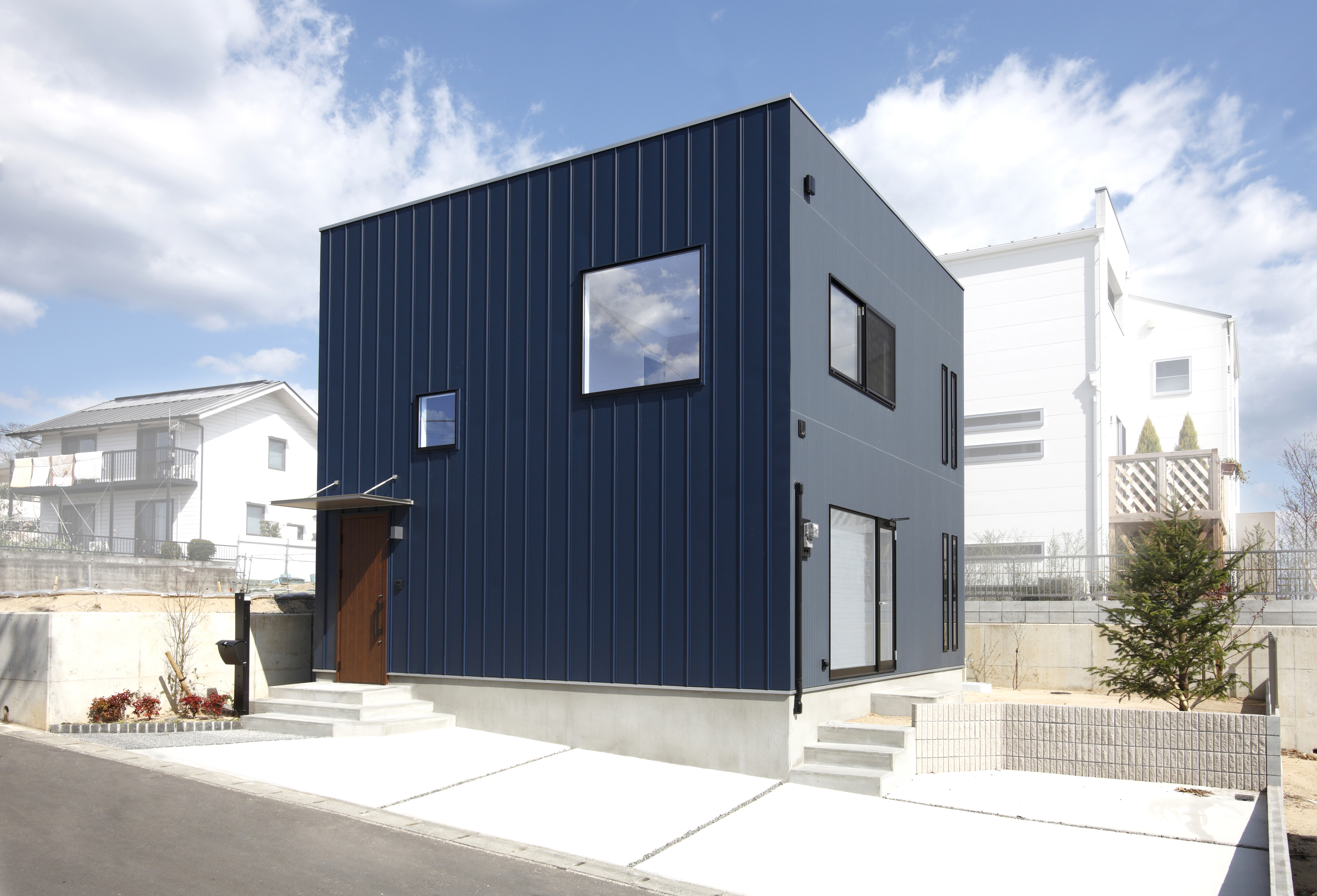 新商品 キューブ型住宅 の販売を開始しました 三重県の一戸建て 不動産 サンクスホームの次世代空間の家 住宅情報 新商品 キューブ型住宅 の販売を開始しました 三重県の一戸建て 不動産 サンクスホームの次世代空間の家 住宅情報